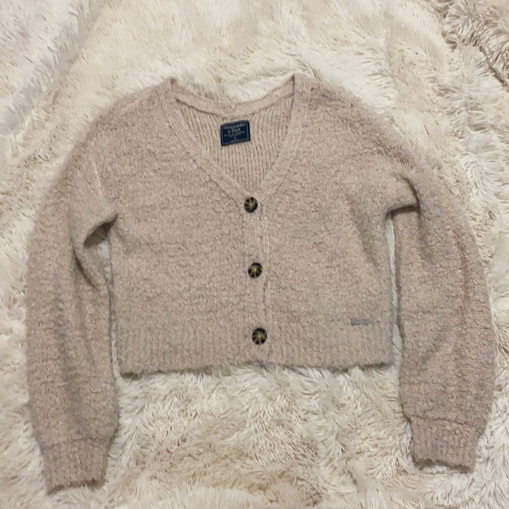 ABERCROMBIE & FITCH BEIGE CARDIGAN